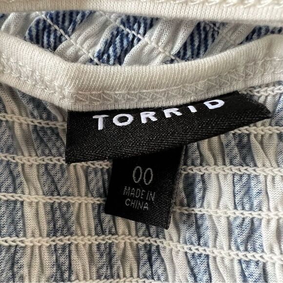 ‎Blue and White Striped High Neck Smocked Top - 00 - Picture 8 of 11